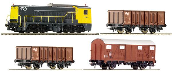 Analog Starter set Diesel Locomotive with Freight Train<br /><a href='images/pictures/Roco/51141.jpg' target='_blank'>Full size image</a>